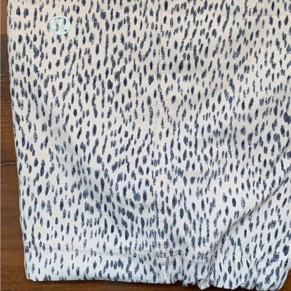 Lululemon Step Lively Crop Dottie Dash Grain - Picture 8 of 14